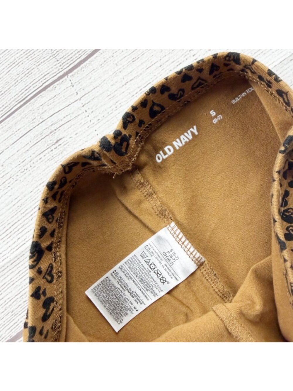 Old Navy Girls Leopard Print Flare Pants Stretchy S 6-7 - Picture 2 of 3